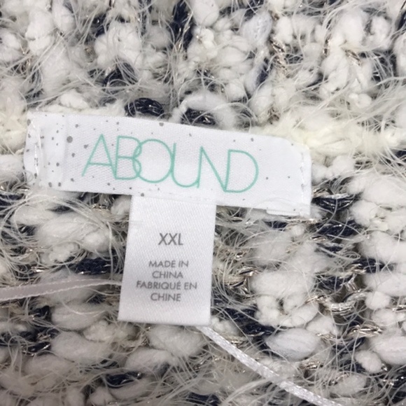 Abound Crew Neck Cozy Sparkle Knit Sweater - Picture 5 of 6